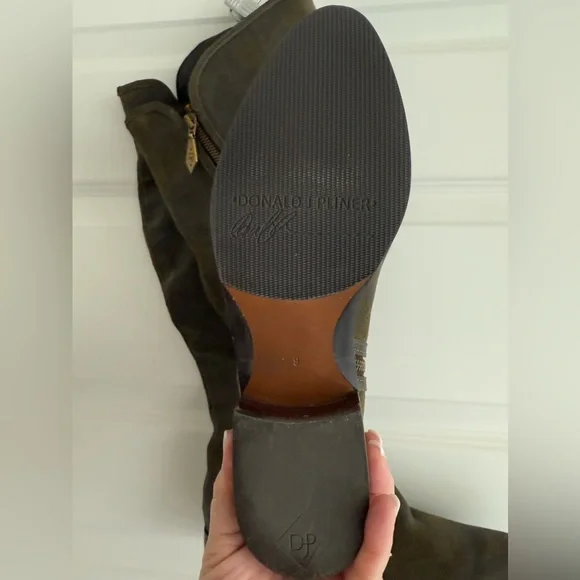 NWOT Donald Pliner green suede boots! - Picture 7 of 14